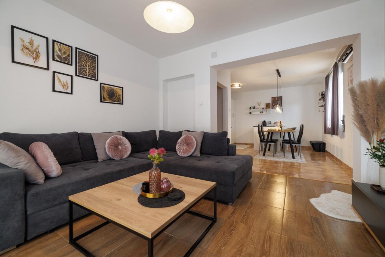 Spacious And Modern App With Big Terrace Malinska Dış mekan fotoğraf